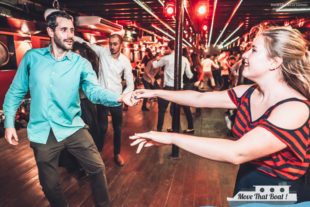 Couple de danseurs restant jeunes grâce à la danse